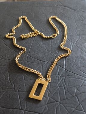 Gold Rectangle Pendant Chain Necklace